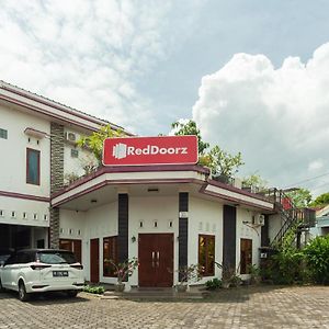 RedDoorz Syariah @ Jalan Panglima Polim Lampung